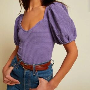 Nation LTD
Bianca Smocked Tee Olive